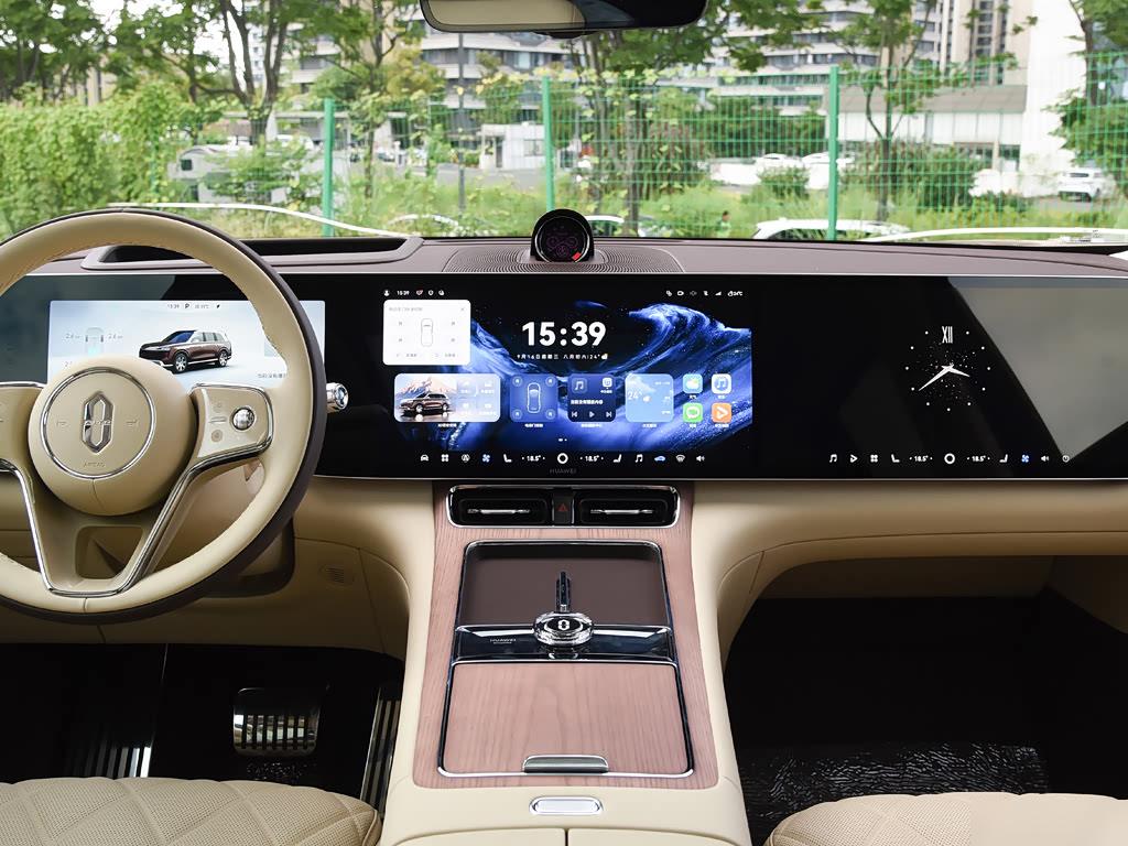 AITO M9 EV Ultra 6-seat, фото 12