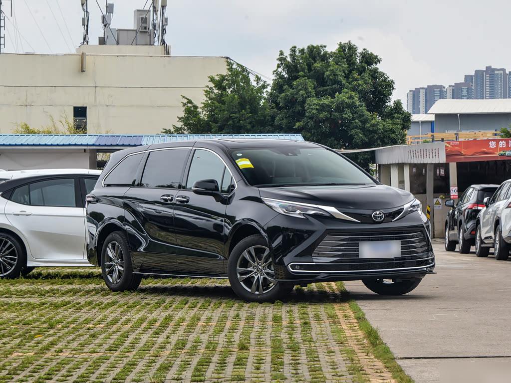 Toyota Sienna 2.5L Hybrid AWD Luxury, фото 4