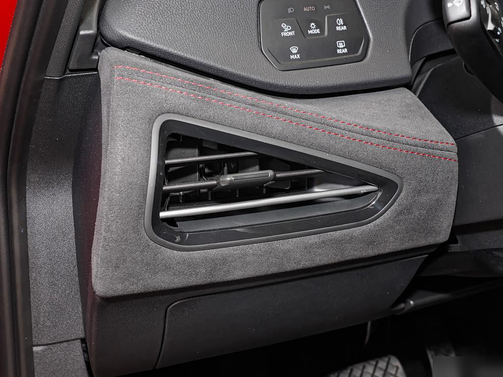 Volkswagen ID.3 GTX, фото 14