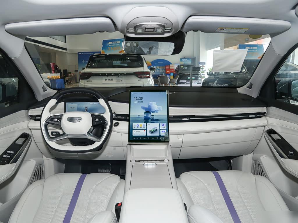 Geely Preface Hybrid 1.5TD, фото 10