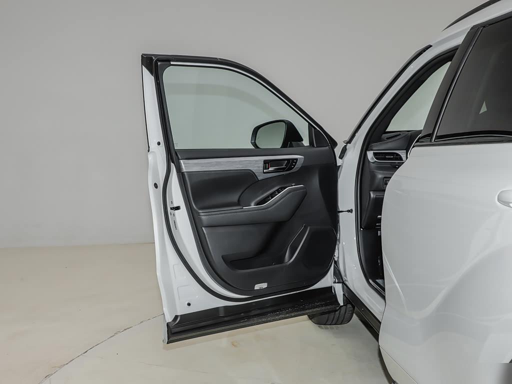 Toyota Crown Kluger 2.5L HEV AWD Flagship, фото 19