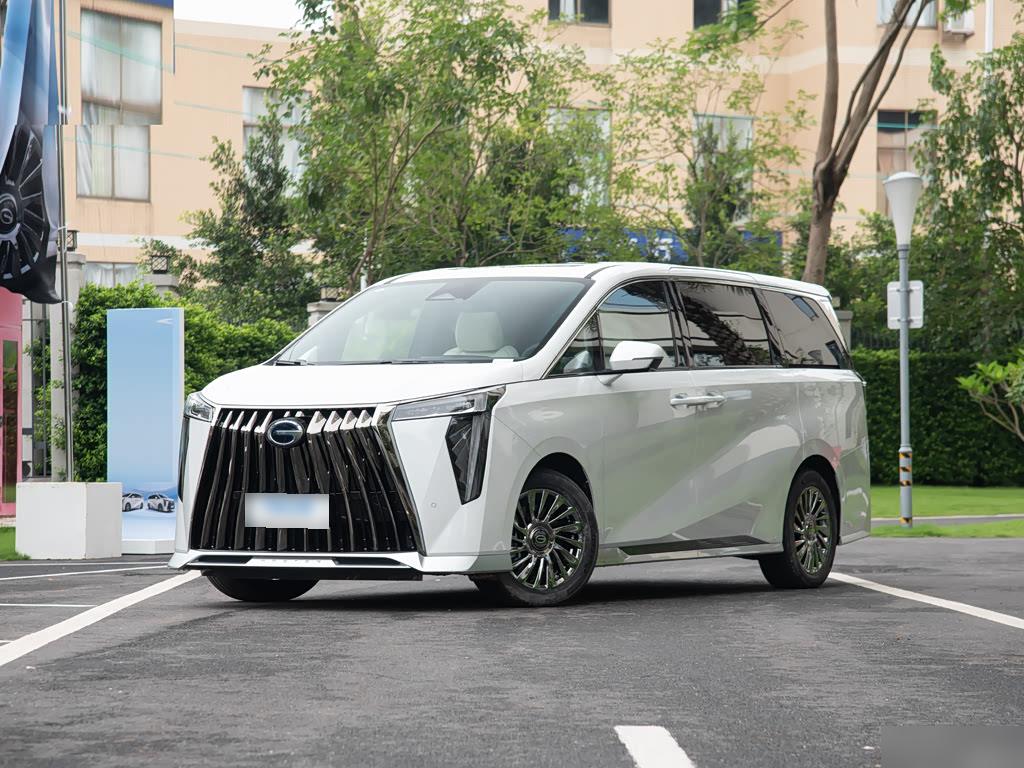 GAC M8 HEV Supreme