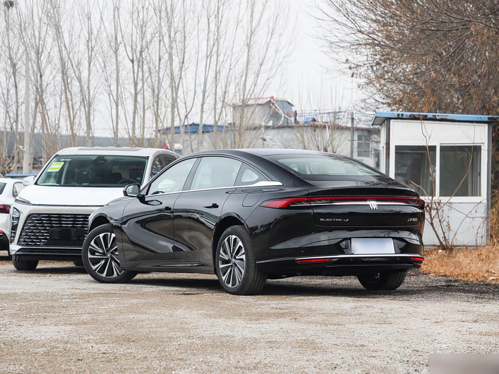 Buick Electra L7 EREV Premium, фото 6