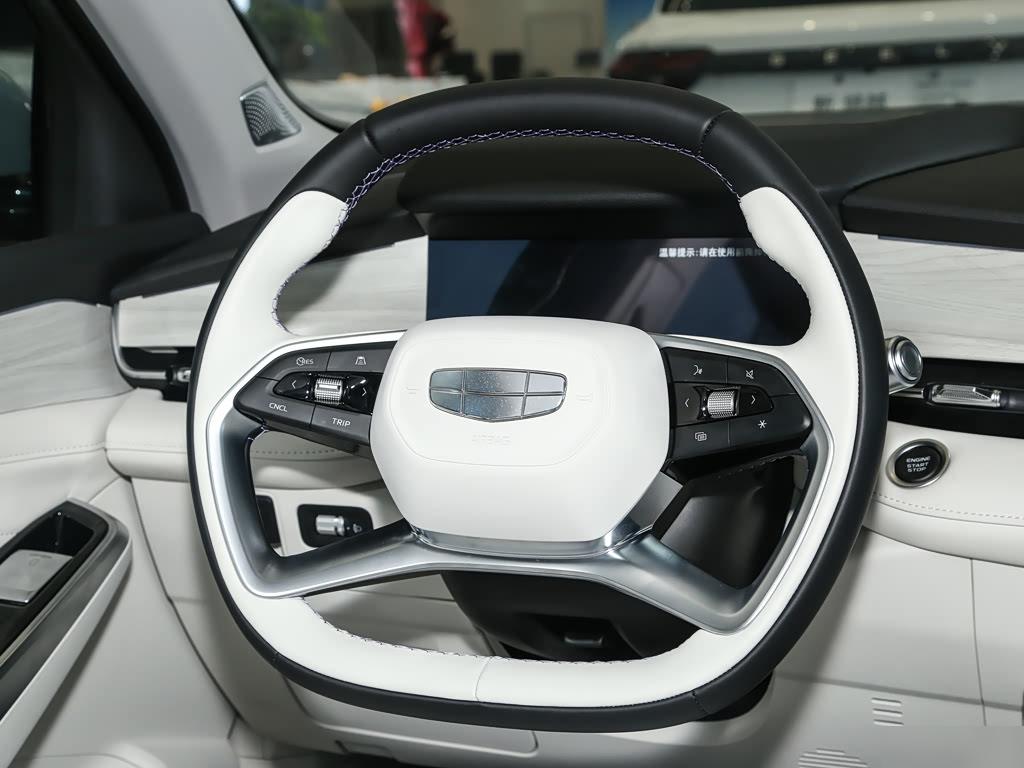 Geely Preface Hybrid 1.5TD, фото 12