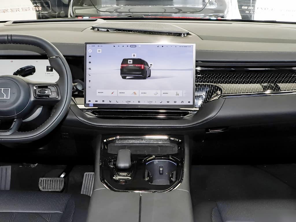 Zeekr 009 7-seat AWD 108 kWh, фото 12