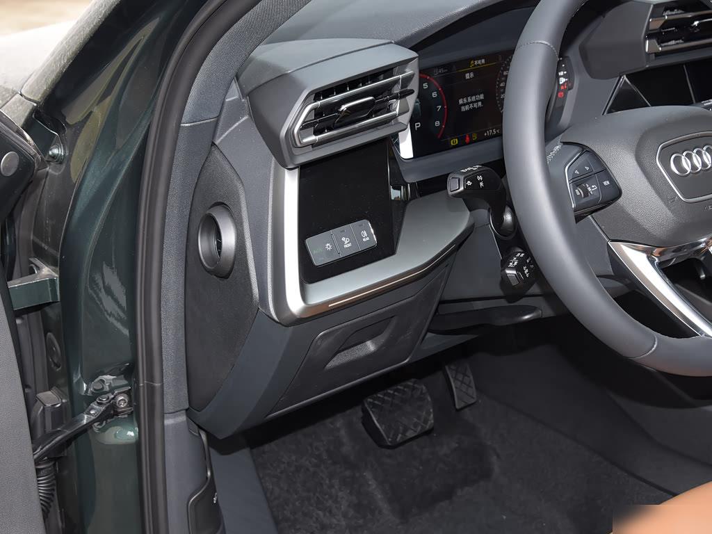 Audi A3 Sportback 35 TFSI Premium, фото 15