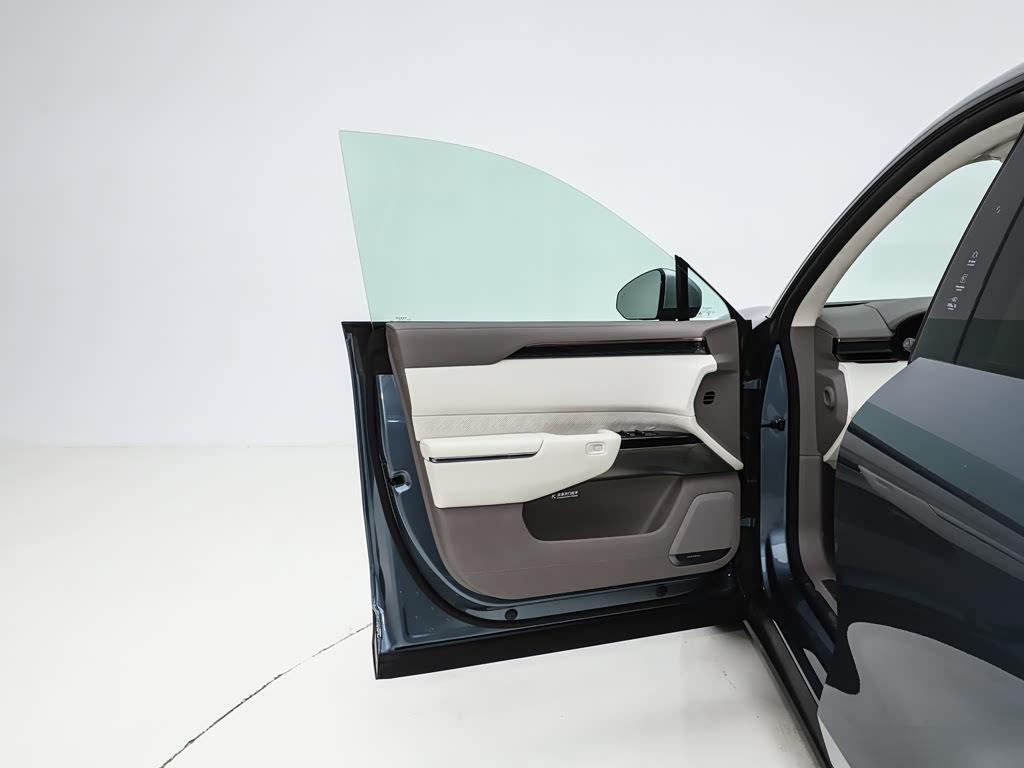 Zeekr 7X 103 kWh AWD Ultra, фото 20