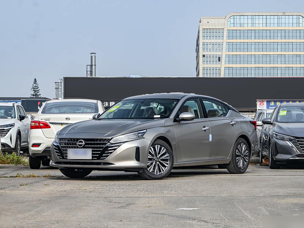 Nissan Teana 2.0L XE, фото 2