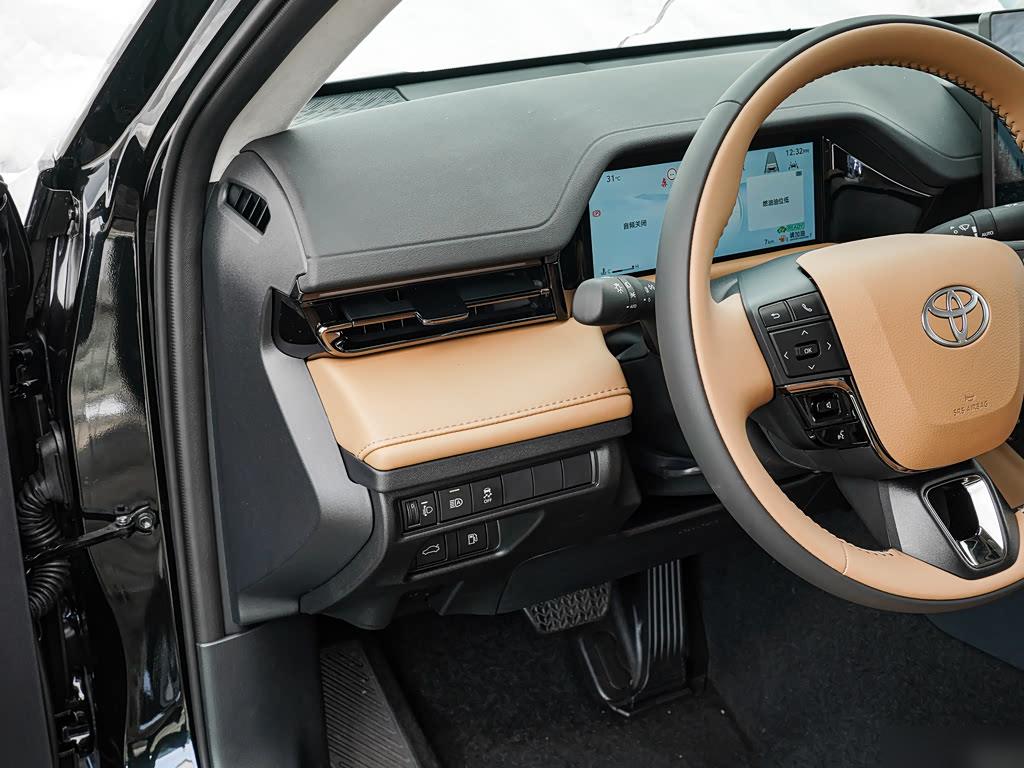 Toyota Camry Hybrid 2.0HSE Sport Lite, фото 15