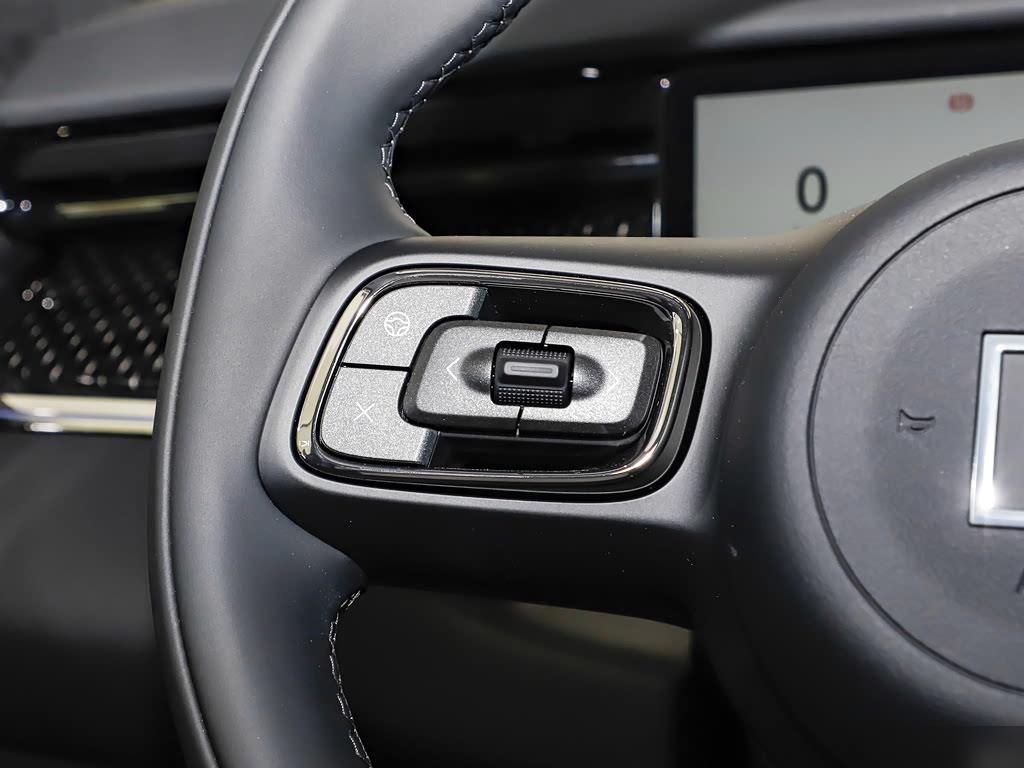 Zeekr 009 7-seat AWD 108 kWh, фото 17