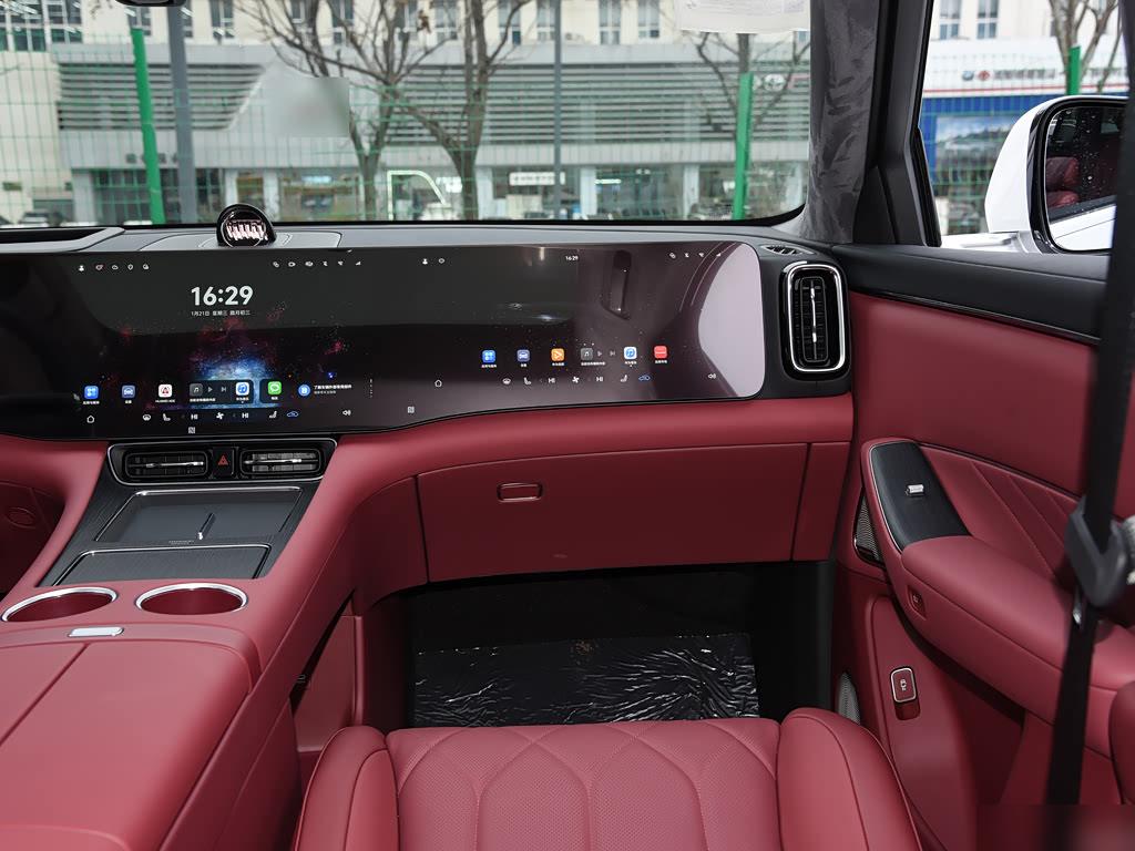 AITO M8 EV Max+ 5-seat AWD 192-line LiDAR, фото 13