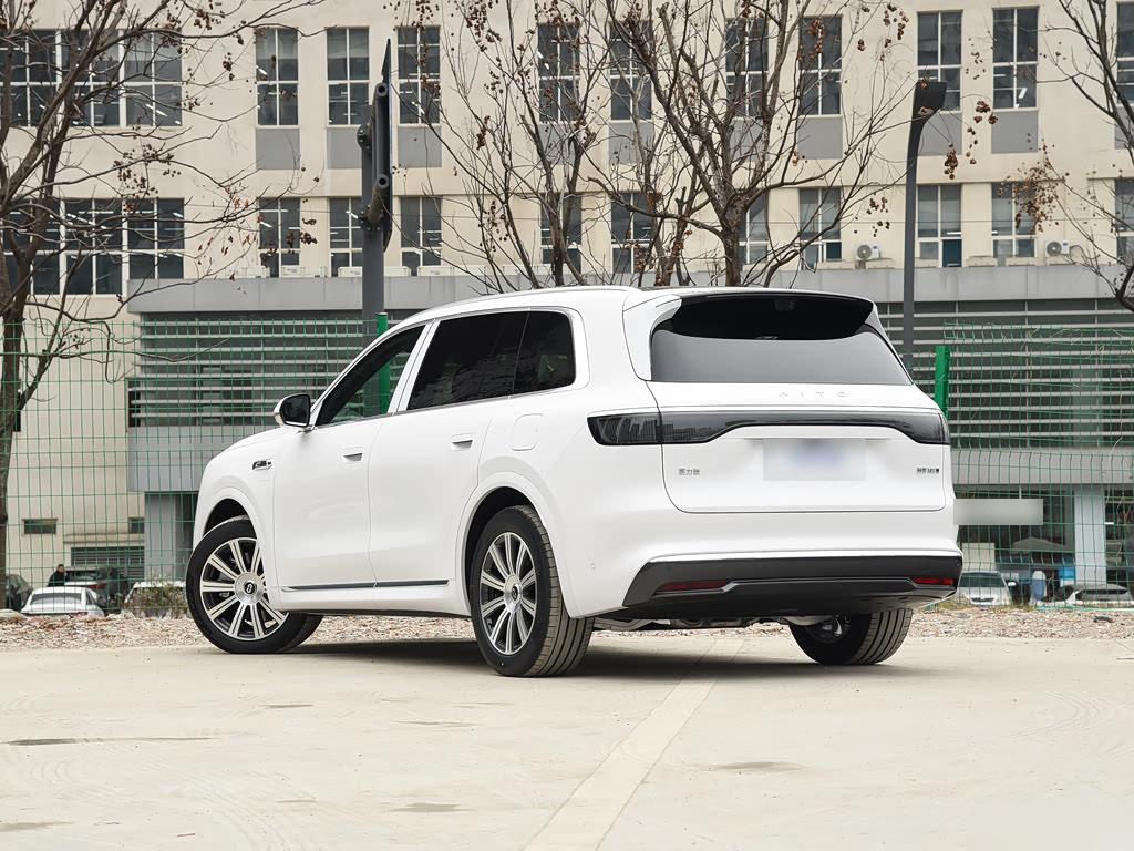 AITO M8 EV Max+ 5-seat AWD 192-line LiDAR, фото 6