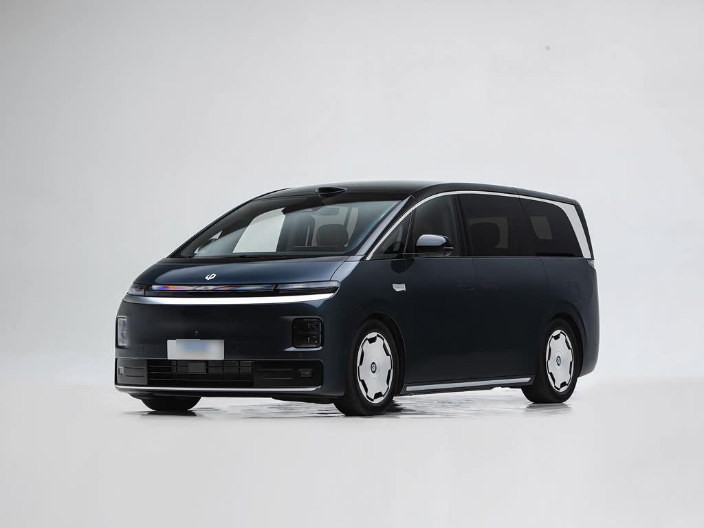 Leapmotor D99 EV 700 Flagship