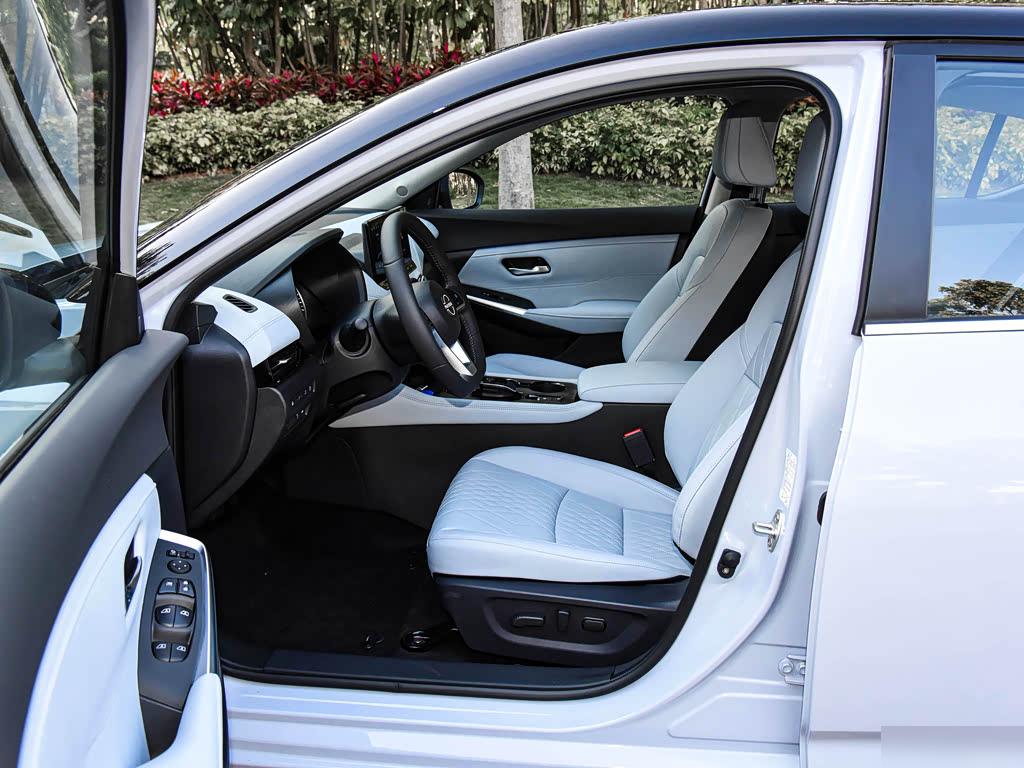 Nissan Sylphy e-Power Premium Luxury Ultra, фото 17