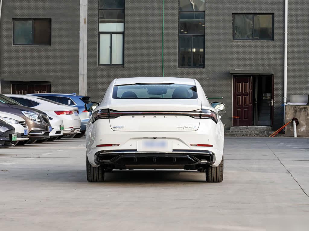 Geely Preface Hybrid 1.5TD, фото 7