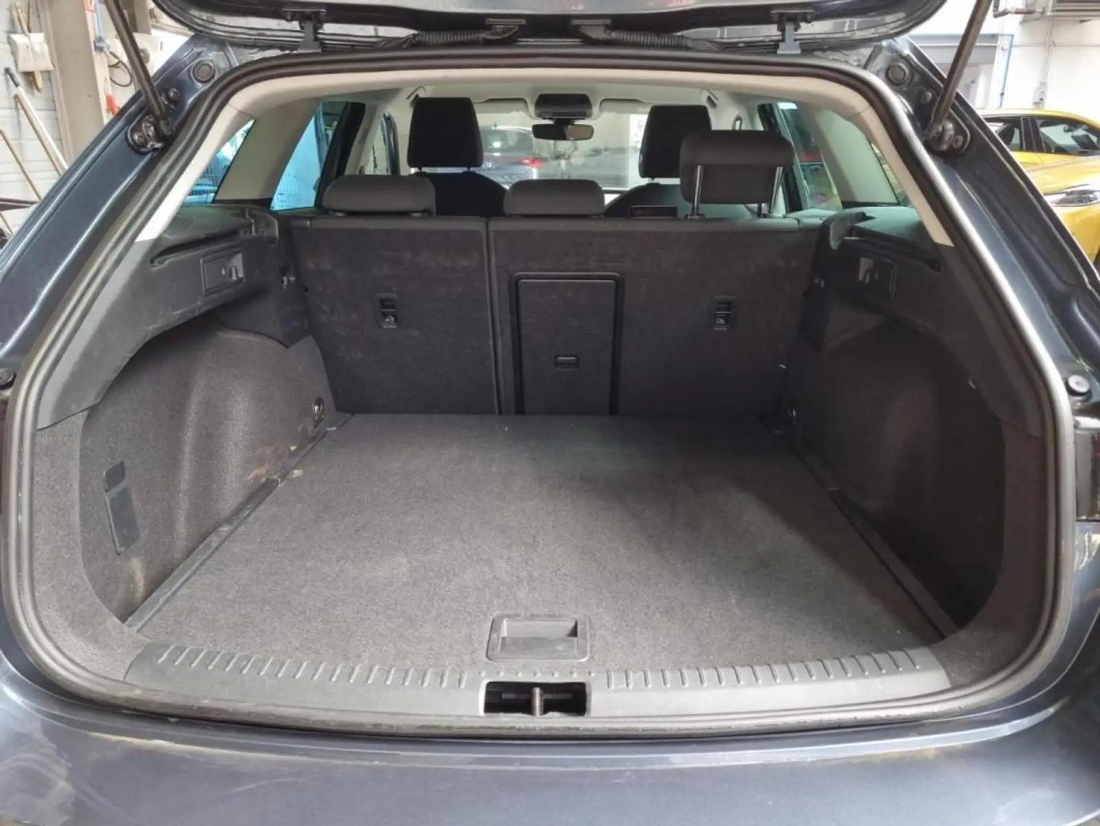 SEAT Leon IV Sport Tourer 2.0 TDI Style XL, фото 10