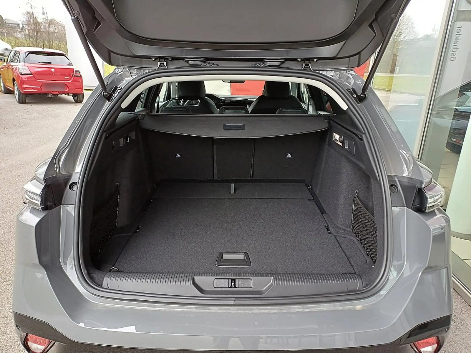 Peugeot 308 SW Allure PureTech 130 S&S EAT8, фото 3