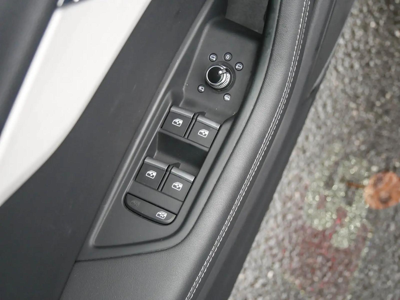 Audi A4 40 TDI quattro S line, фото 11