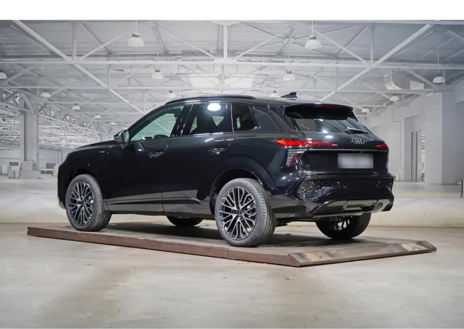 Audi Q3 TFSI quattro S line, фото 2