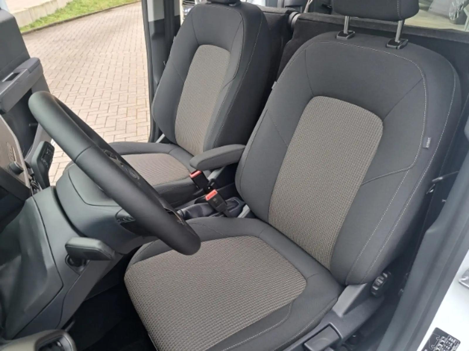 Ford Tourneo Courier Trend 1.0 EcoBoost, фото 11