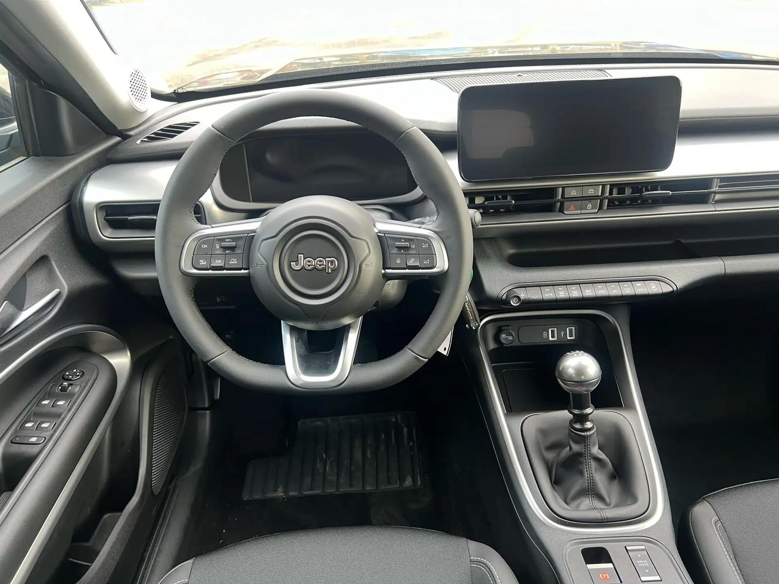Jeep Avenger 1.2 GSE T3 Turbo GDI Altitude, фото 3