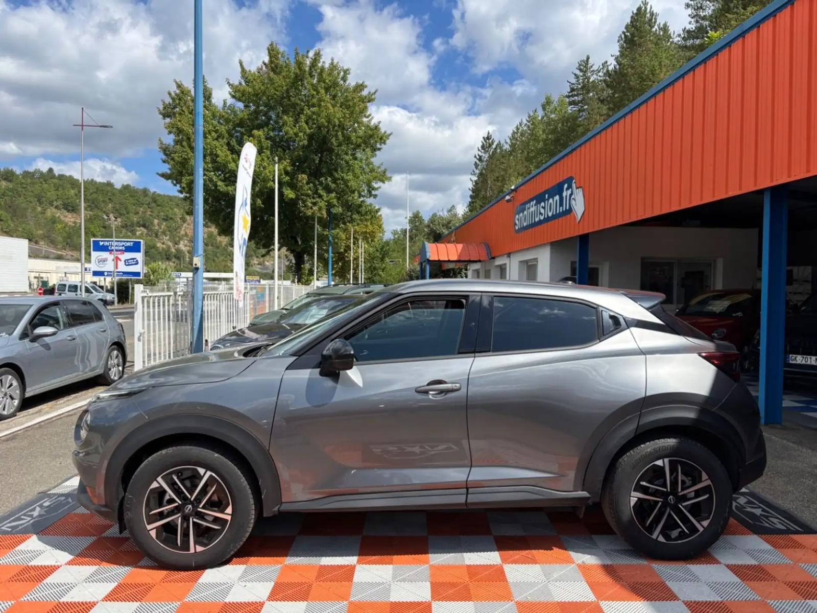 Nissan Juke 1.0 DIG-T 114 N-Connecta, фото 6