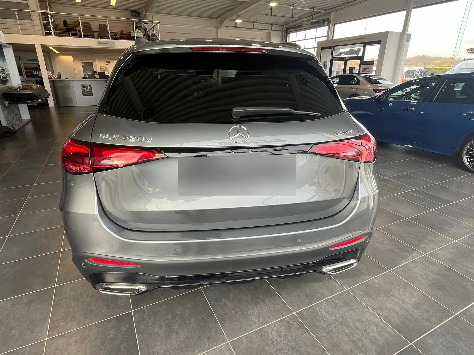 Mercedes-Benz GLC 220 d AMG Line, фото 2