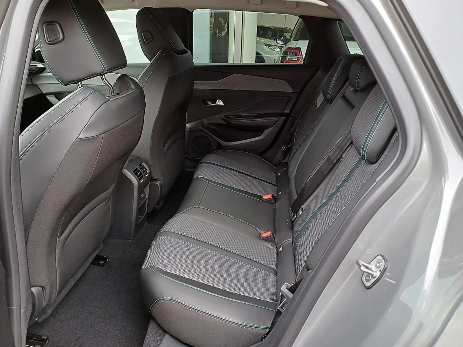 Peugeot 308 SW Allure PureTech 130 S&S EAT8, фото 5