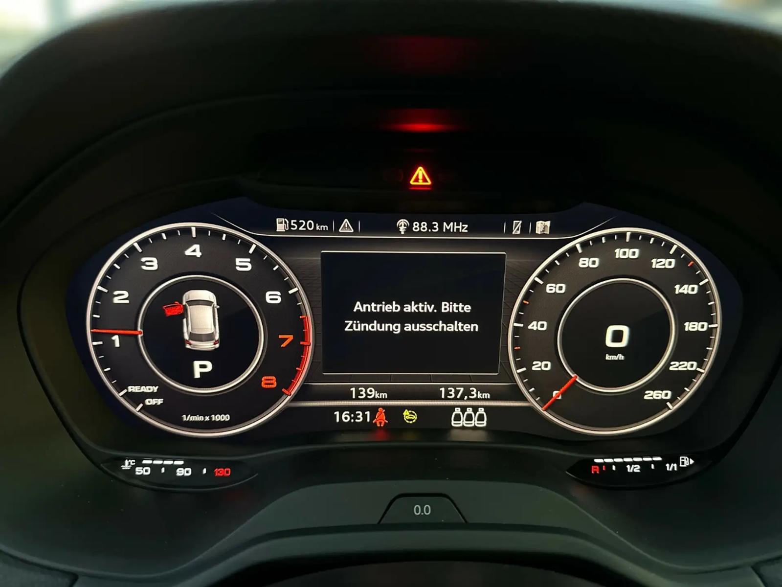 Audi Q2 35 TFSI, фото 11