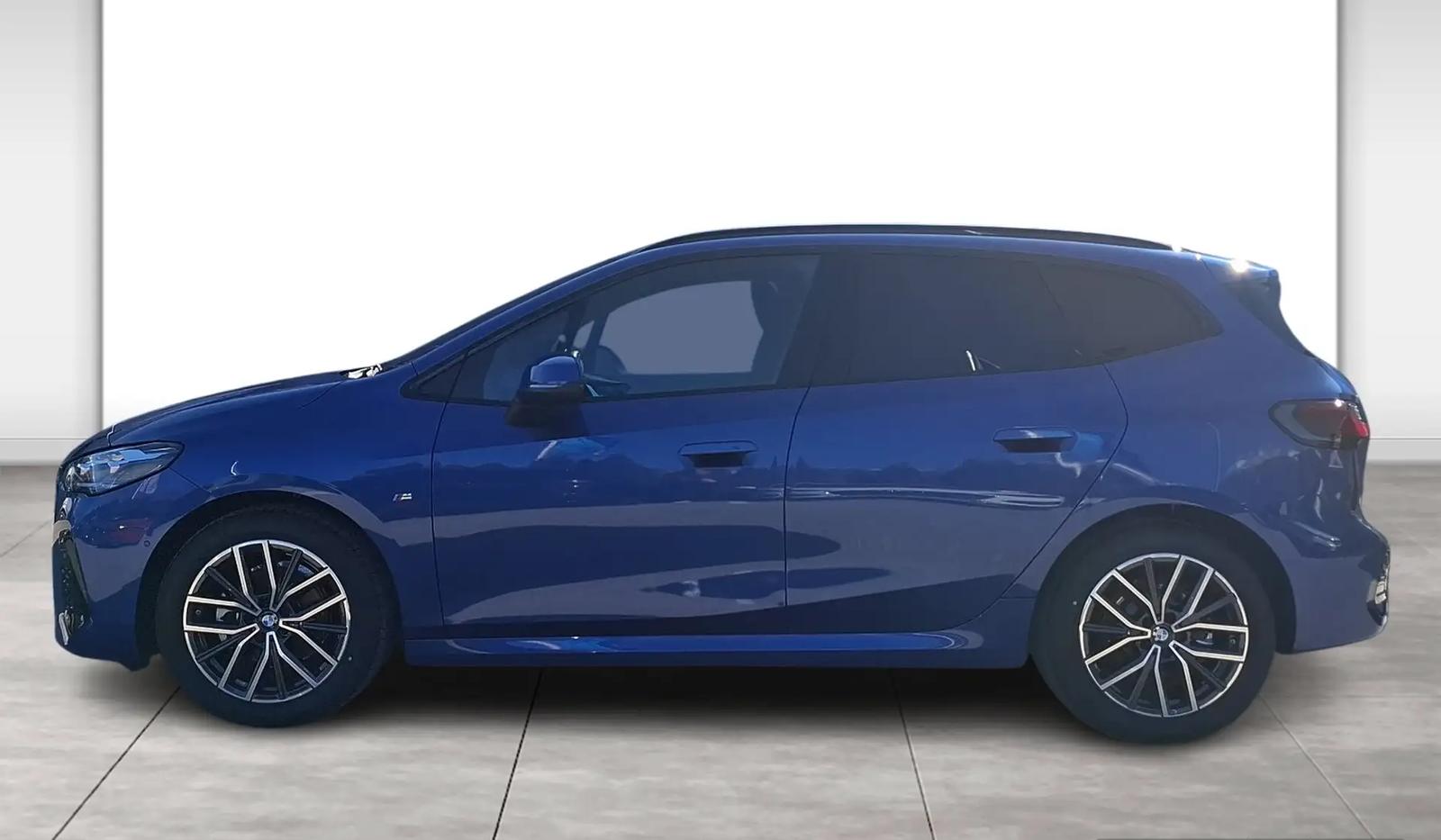 BMW 218 d Active Tourer M Sport, фото 2