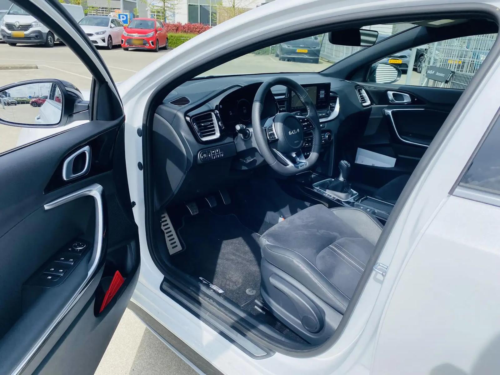 Kia ProCeed 1.0 T-GDi GT-Line, фото 2