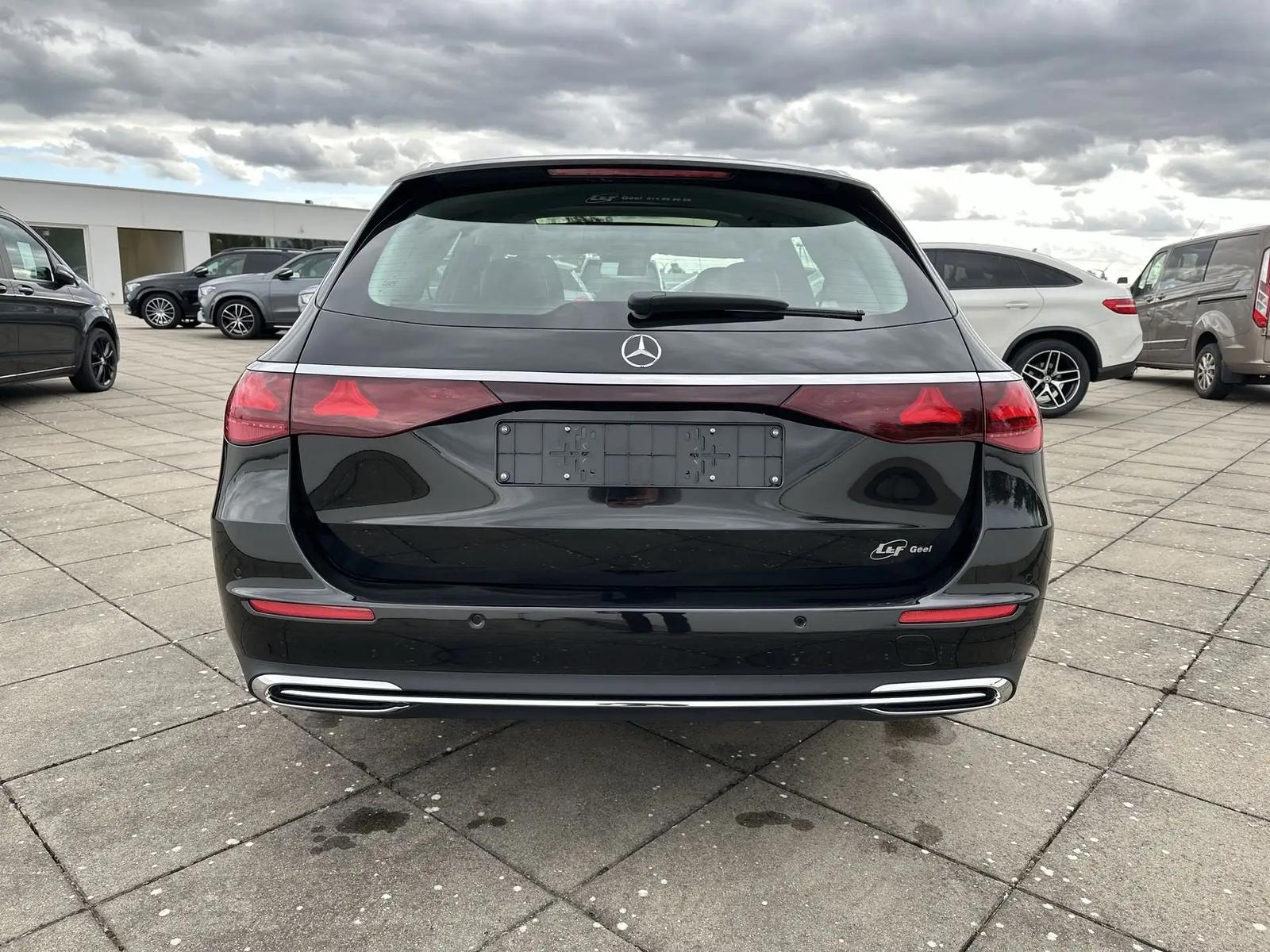 Mercedes-Benz E 200 Avantgarde, фото 4