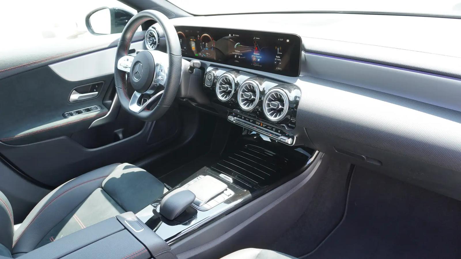 Mercedes-Benz CLA 250 AMG, фото 10