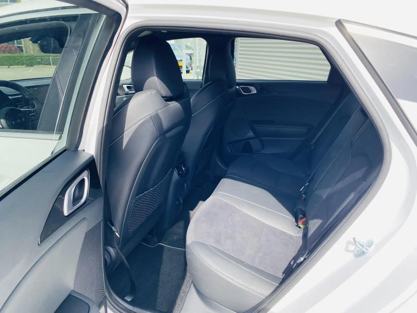 Kia ProCeed 1.0 T-GDi GT-Line, фото 4