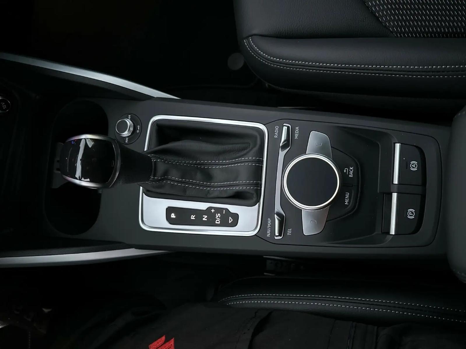 Audi Q2 35 TFSI, фото 13