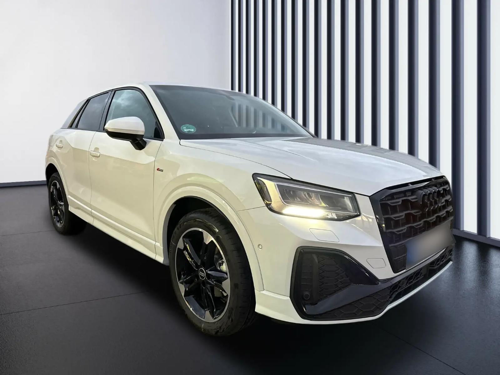 Audi Q2 35 TFSI, фото 4