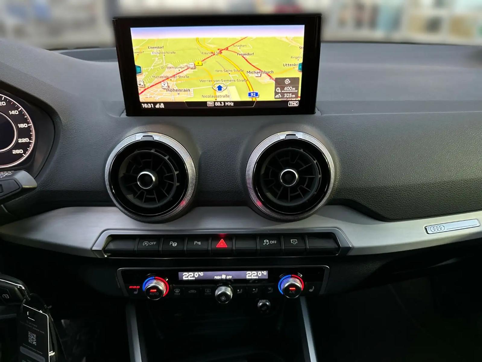 Audi Q2 35 TFSI, фото 10