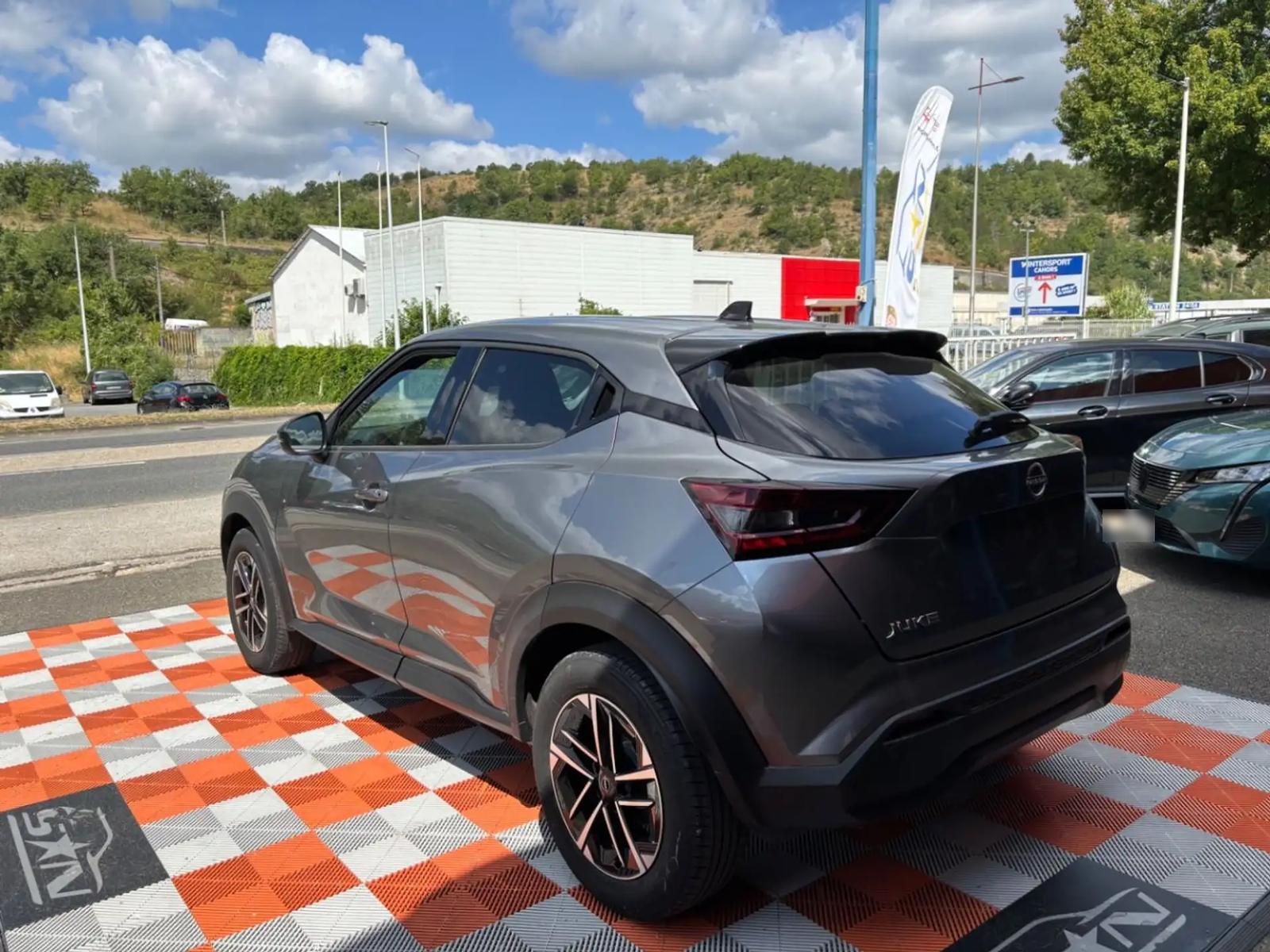 Nissan Juke 1.0 DIG-T 114 N-Connecta, фото 5