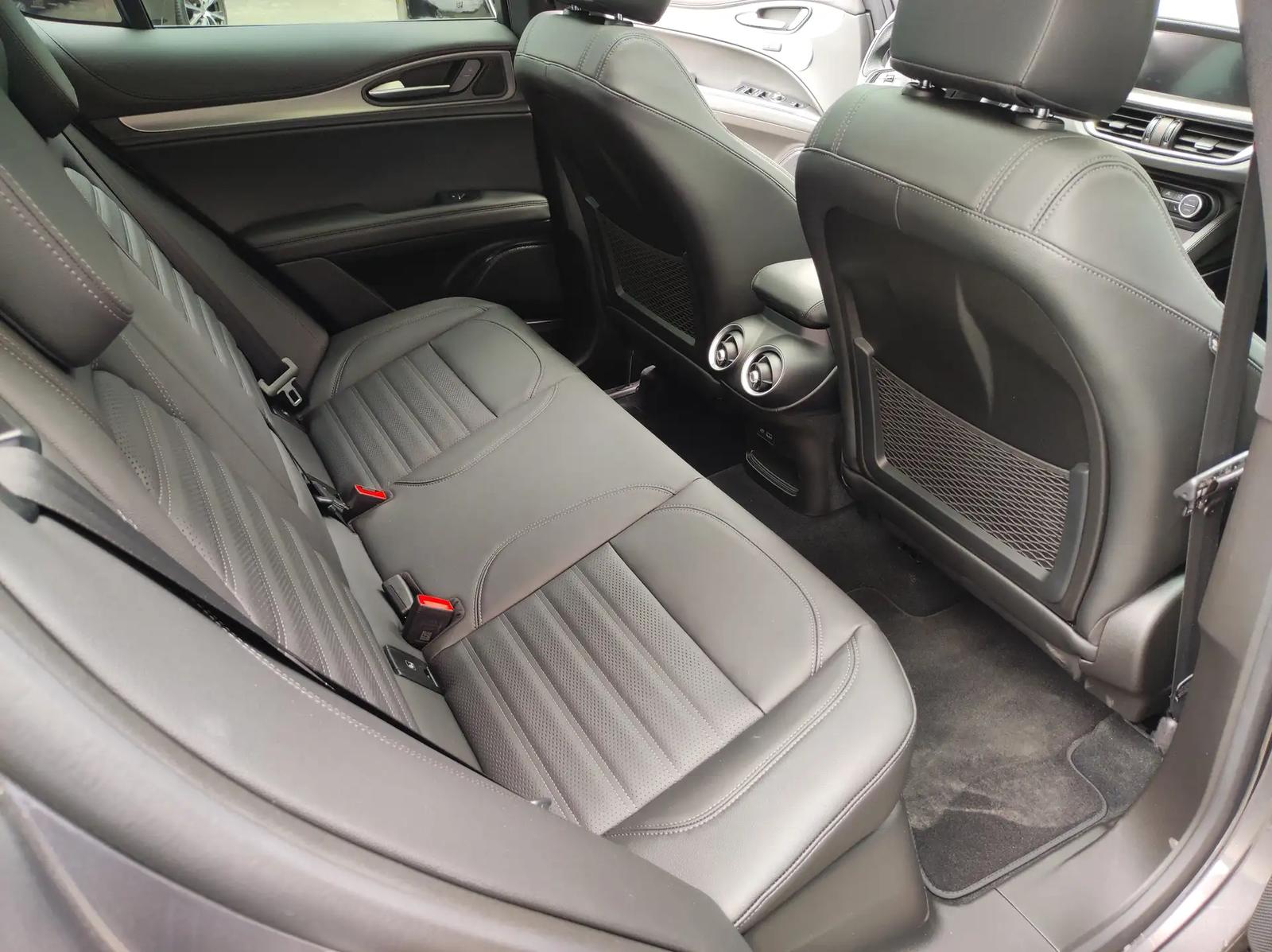 Alfa Romeo Stelvio 2.2 Diesel Veloce AT8 Q4, фото 11