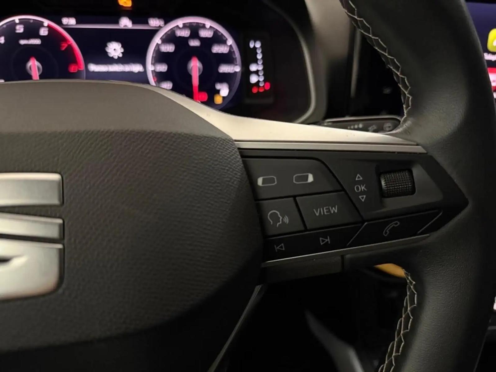SEAT Arona 1.0 TSI Xperience DSG7 Special Edition, фото 7