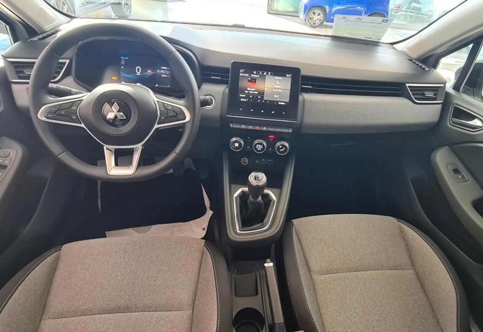 Mitsubishi Colt 1.0L turbo Invite, фото 5