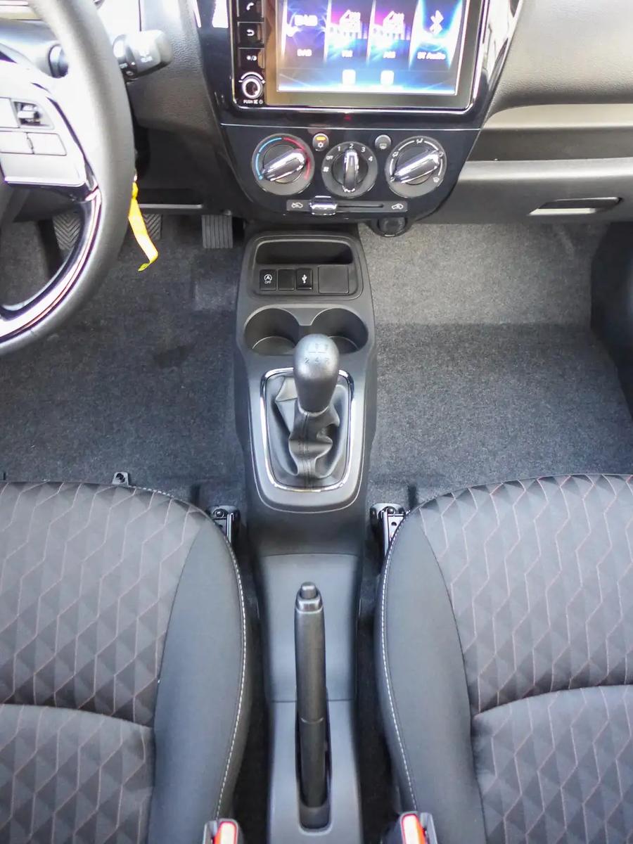 Mitsubishi Space Star 1.2 Invite Plus, фото 9