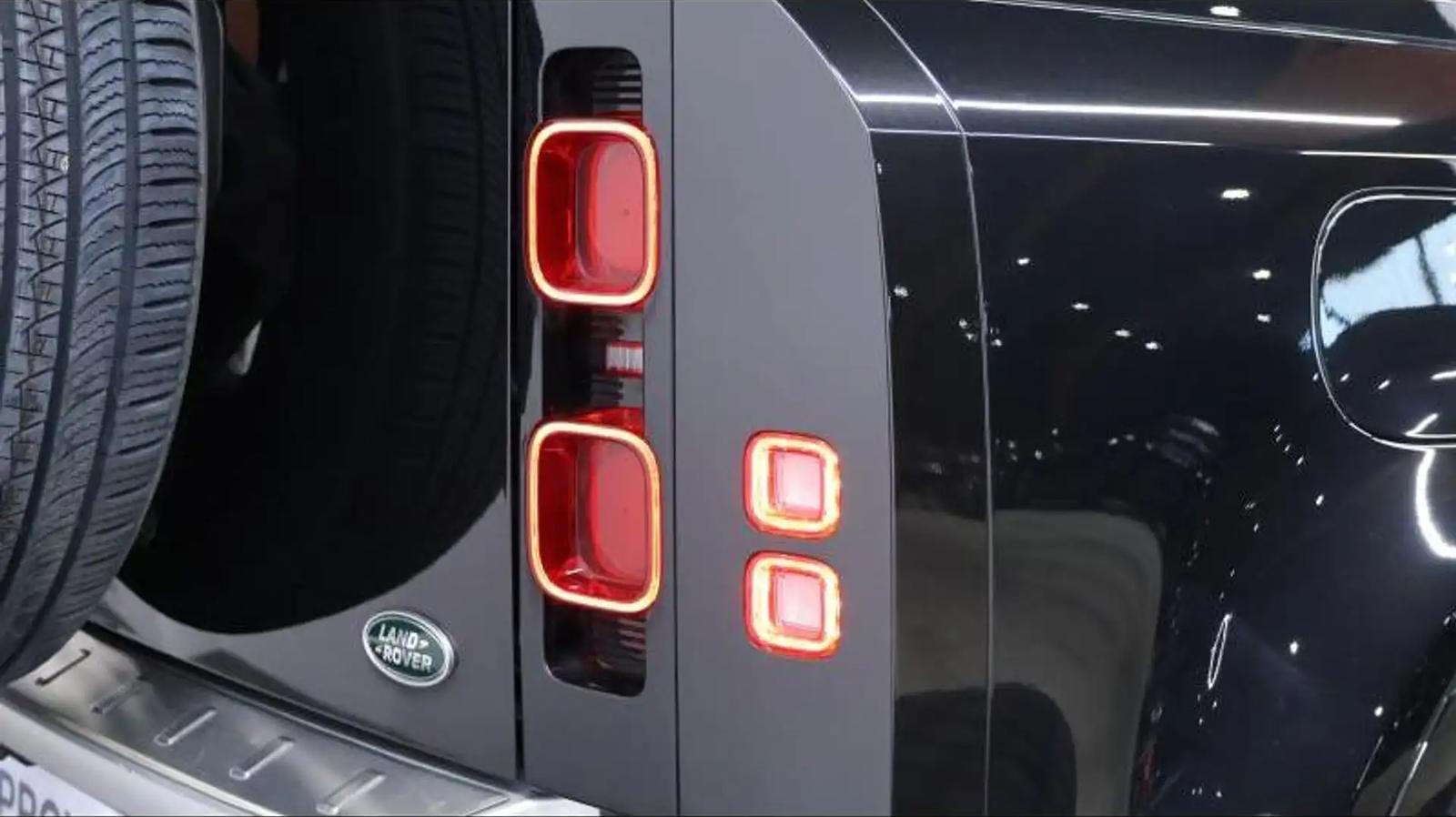 Land Rover Defender D250 XS Edition, фото 9