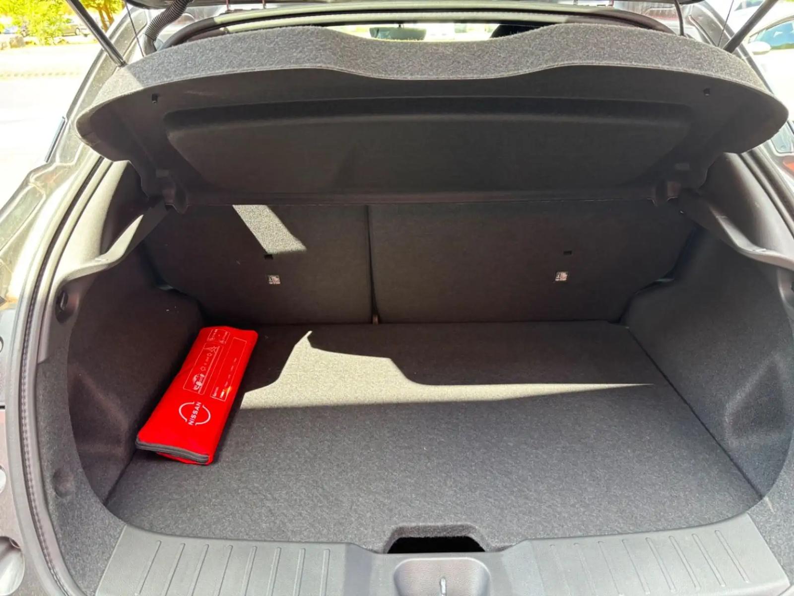 Nissan Juke 1.0 DIG-T 114 N-Connecta, фото 9