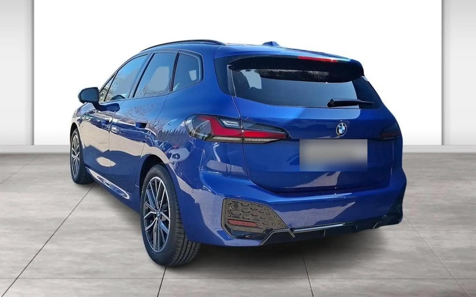 BMW 218 d Active Tourer M Sport, фото 3