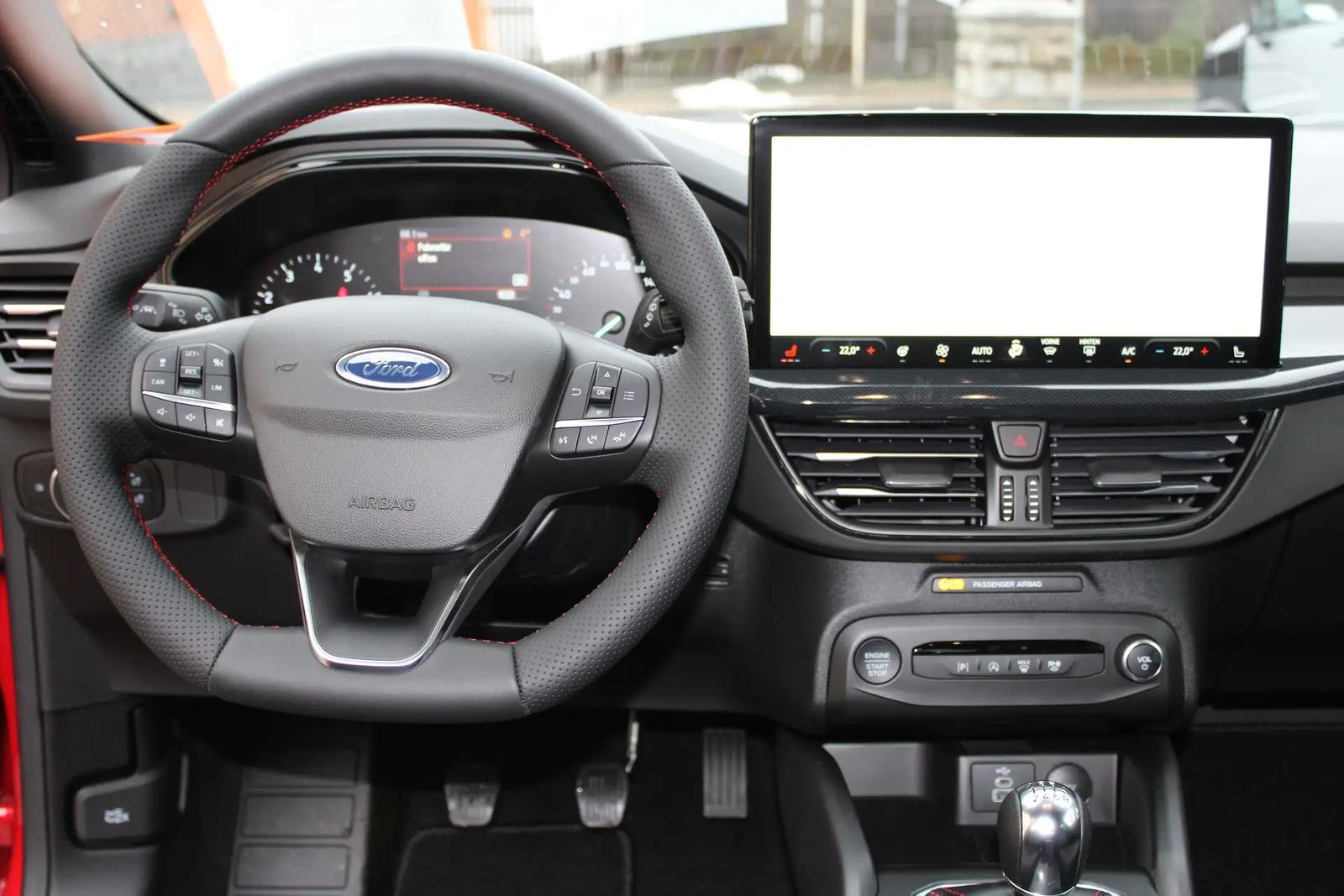 Ford Focus ST-Line, фото 13