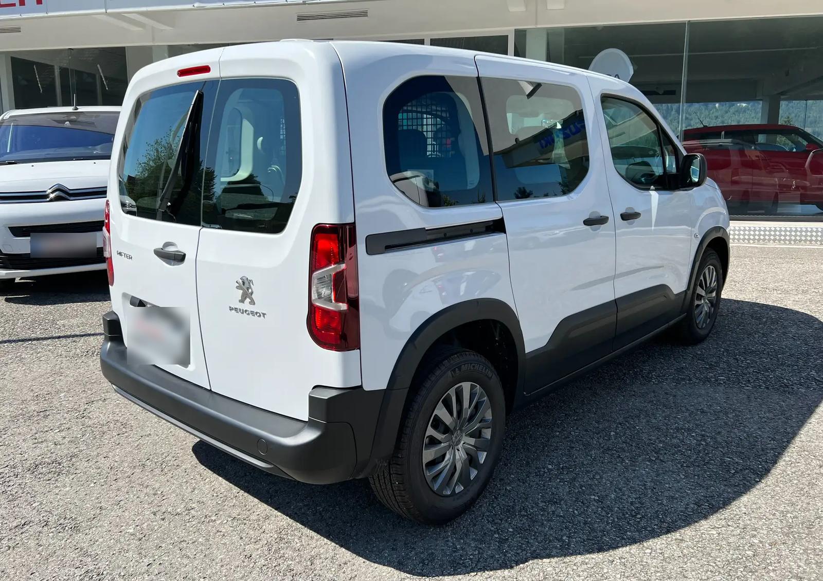 Peugeot Rifter Standard BlueHDI 100 S, фото 5