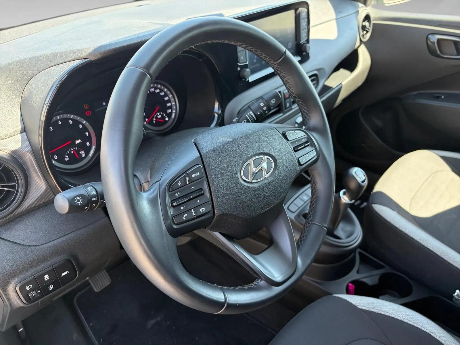 Hyundai i10 1.0 Twist AMT, фото 8