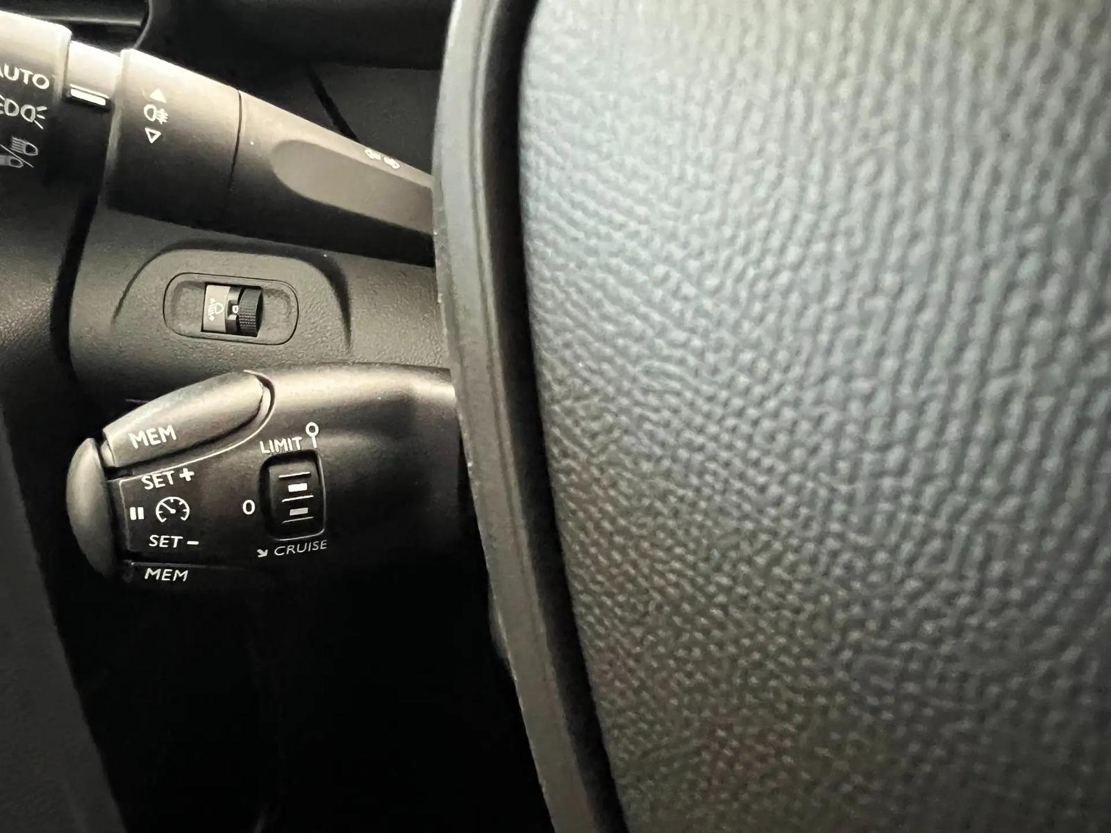 Peugeot Rifter Standard BlueHDI 100 S, фото 13