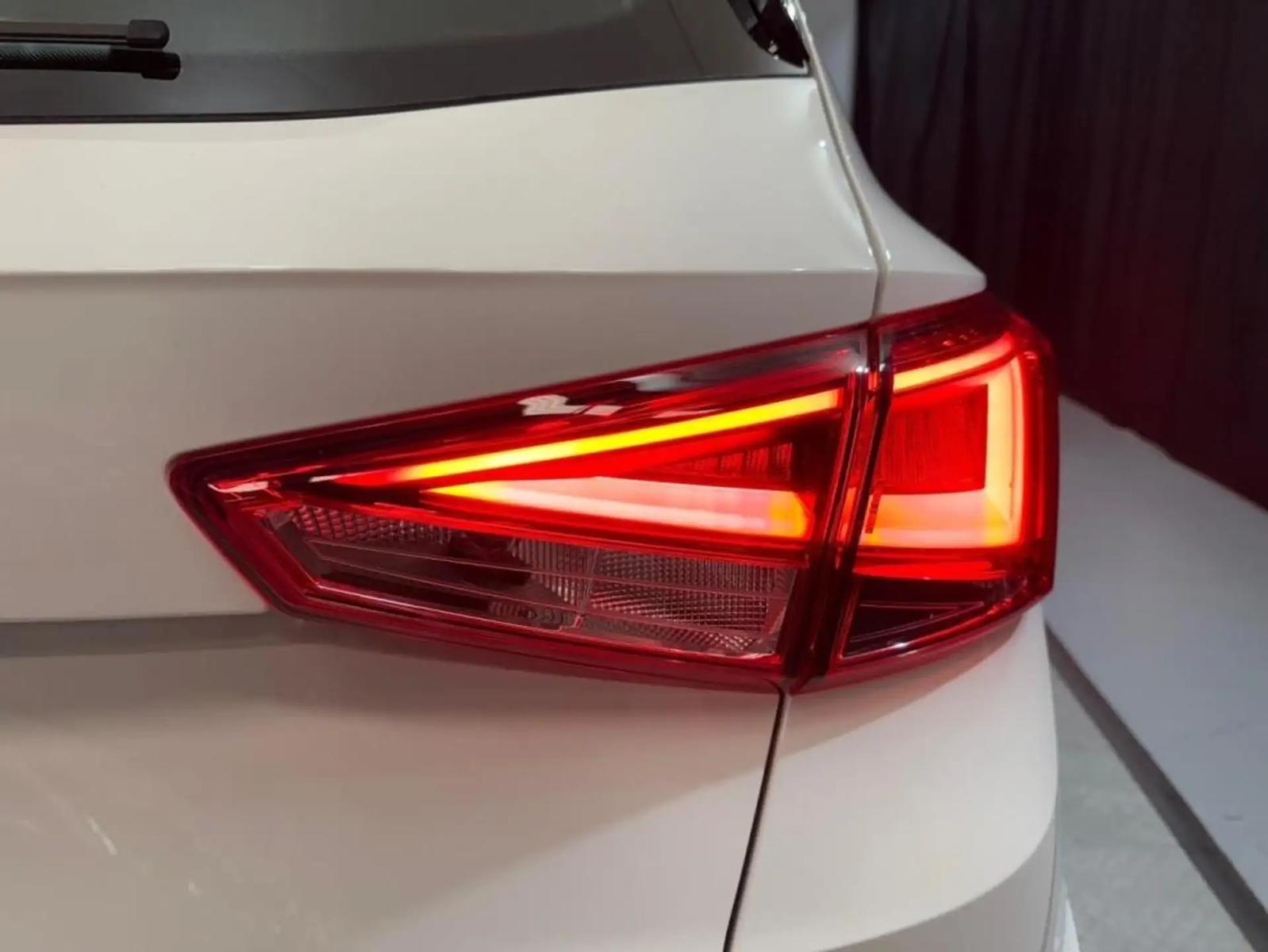 SEAT Arona 1.0 TSI Xperience DSG7 Special Edition, фото 10